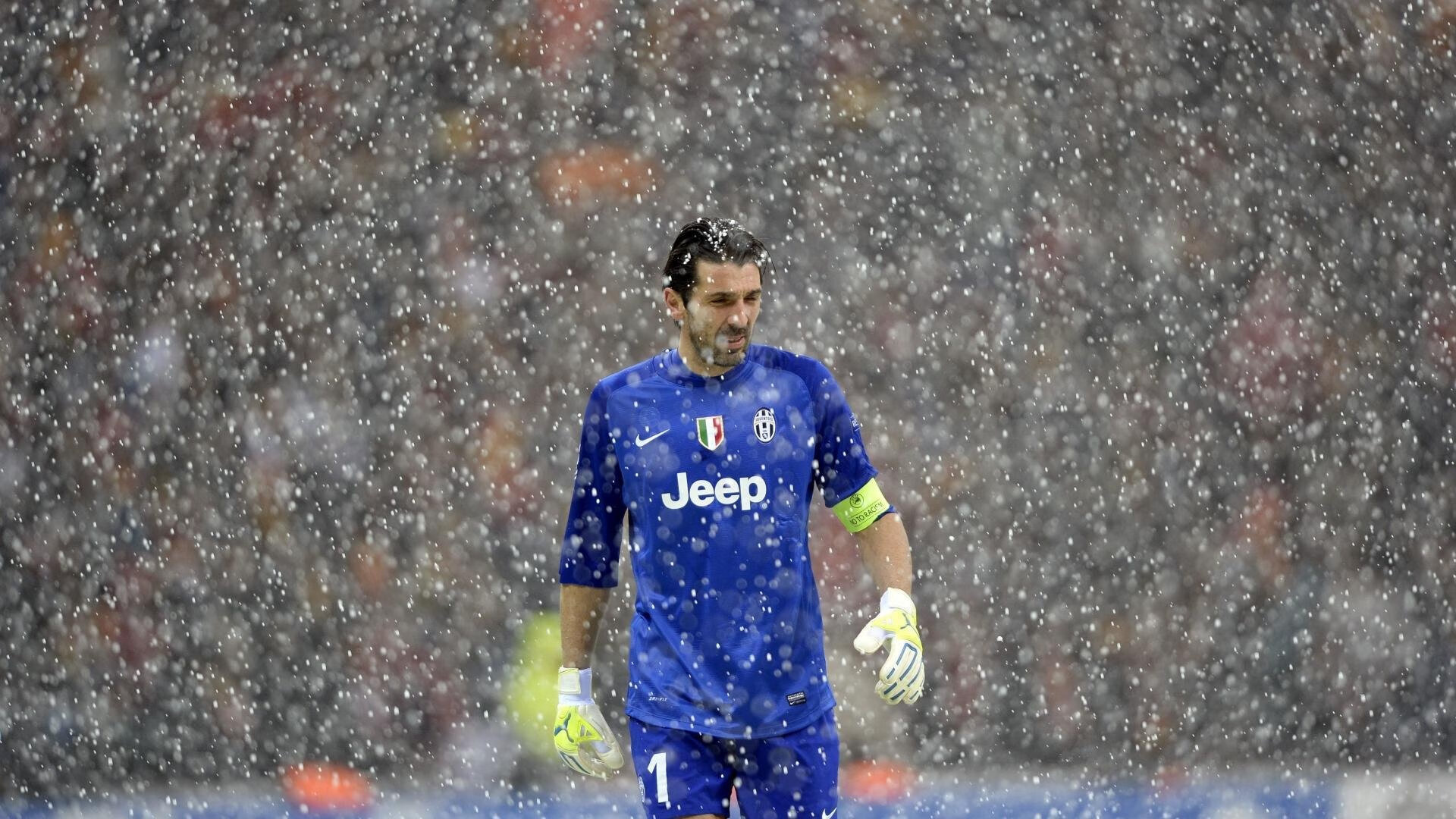 世界杯“角球战术板”演变 近点、后点与战术短角层出不穷